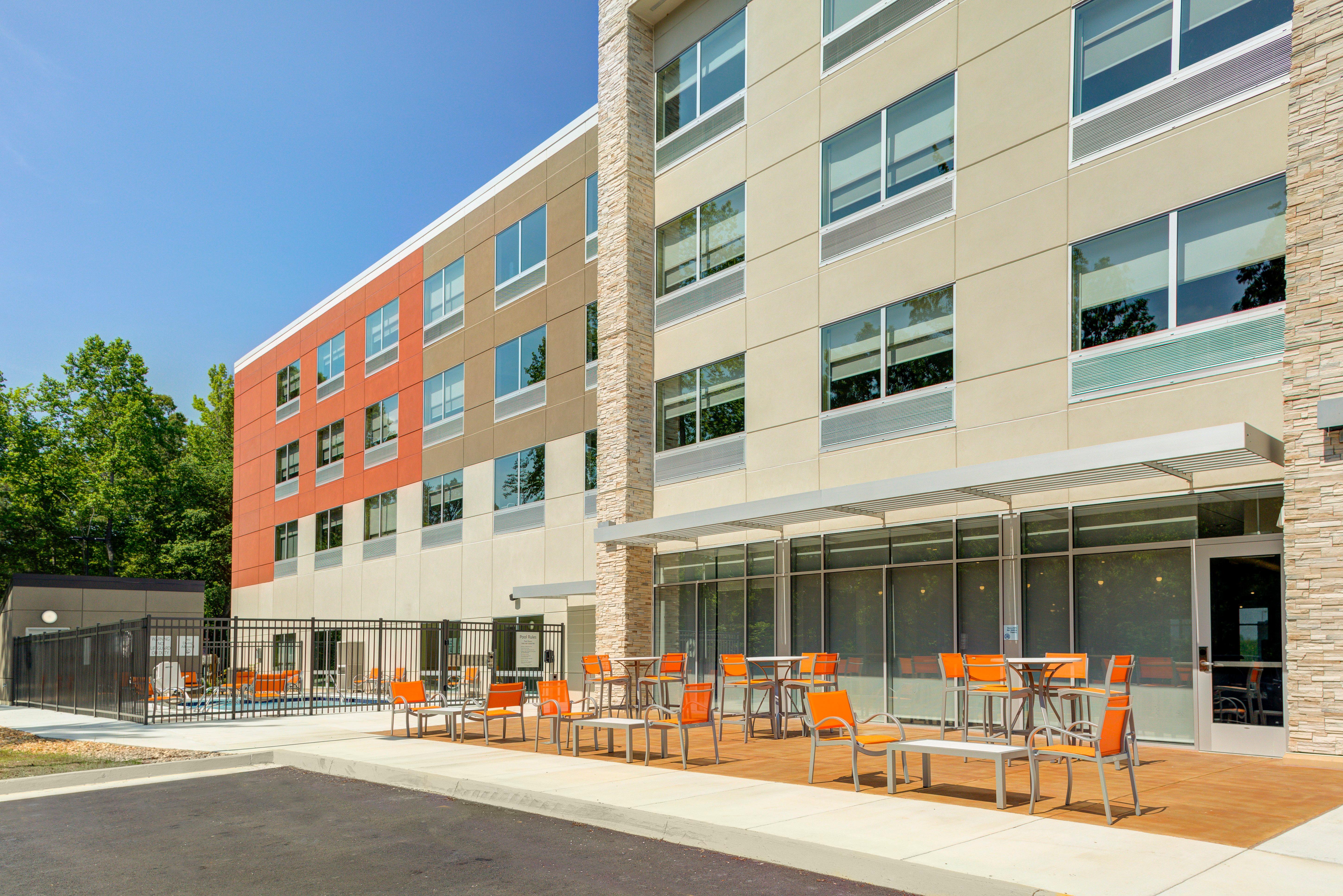 Holiday Inn Express & Suites - King George - Dahlgren By Ihg Alden Exterior foto