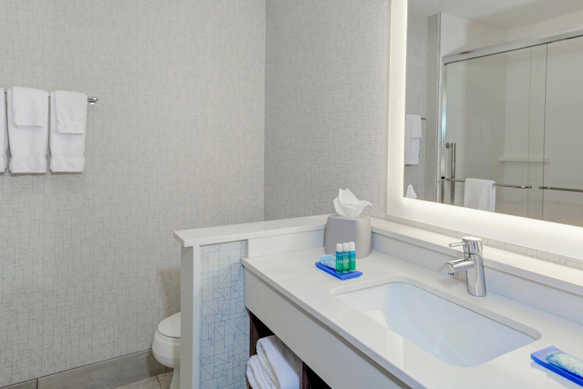 Holiday Inn Express & Suites - King George - Dahlgren By Ihg Alden Exterior foto